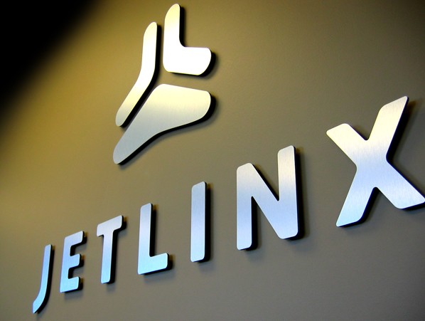 Jetlinx wall-sign