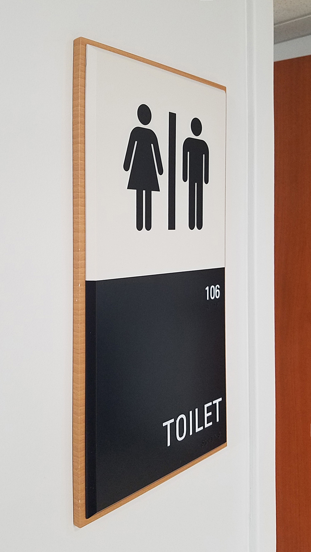 Wayfinding public toilet sign