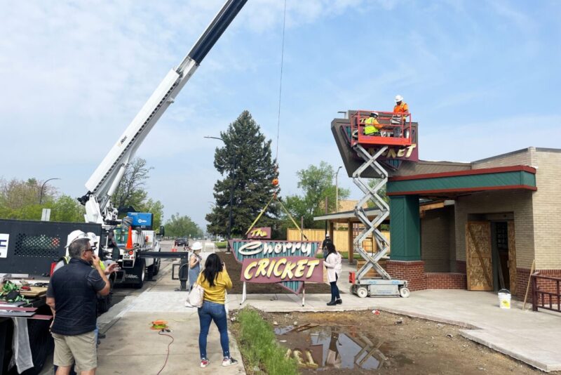 sign installation