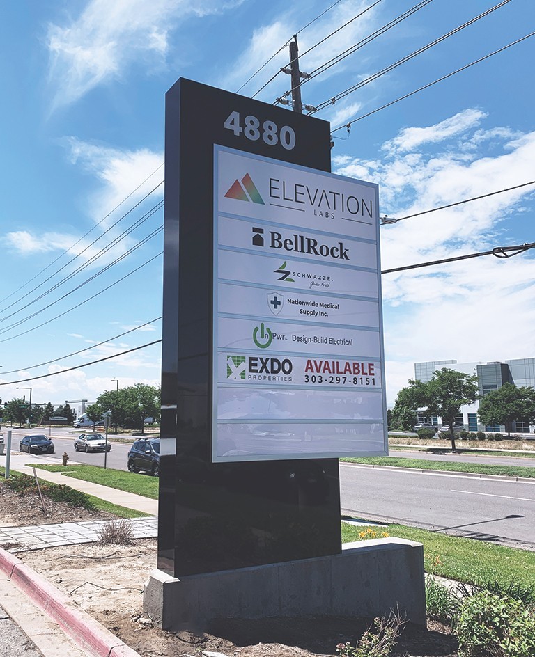 Pylon signage by BSC Signs